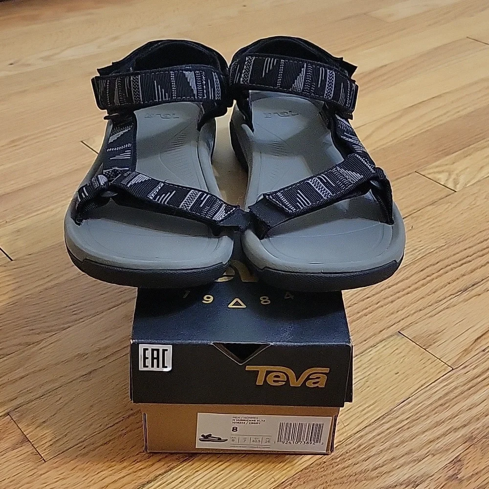 Teva Hurricane XL T2 Sandals - Men's Size 8